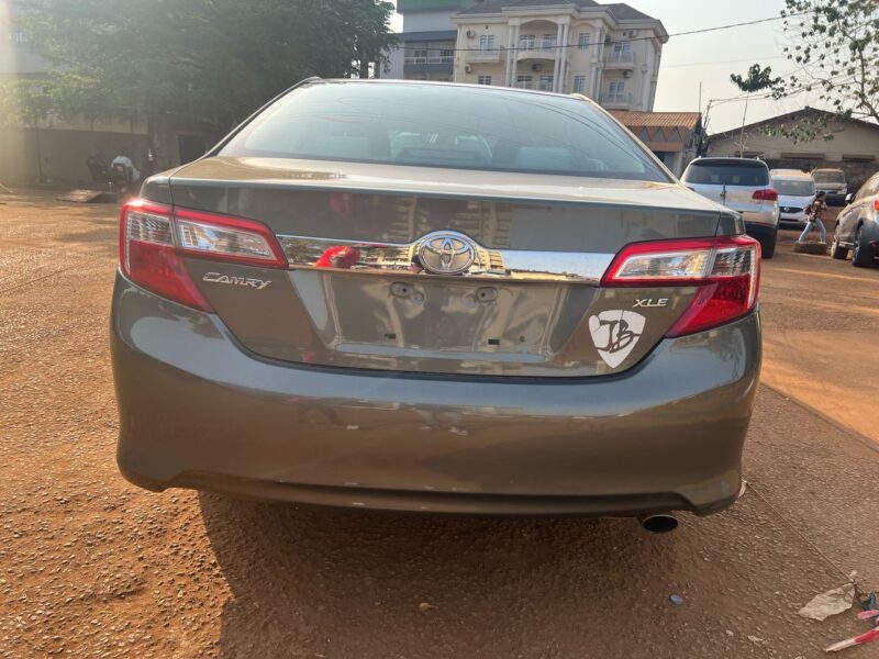 Toyota Camry Xle
