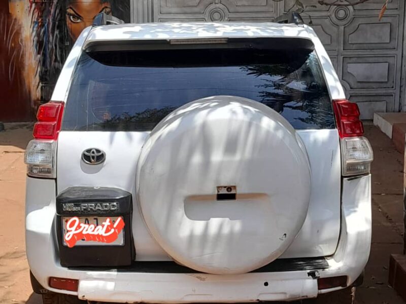 Location Toyota Prado