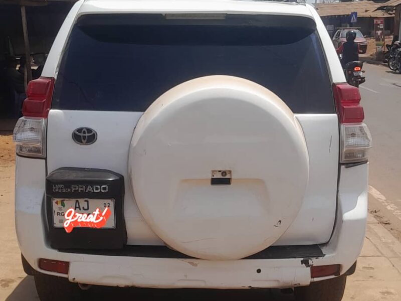 Location Toyota Prado