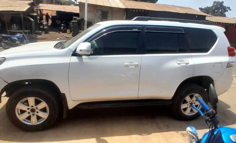 Location Toyota Prado