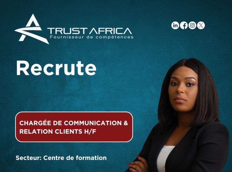 RECRUTE CHARGEE DE COMMUNICATION & RELATION CLIENTS H/F