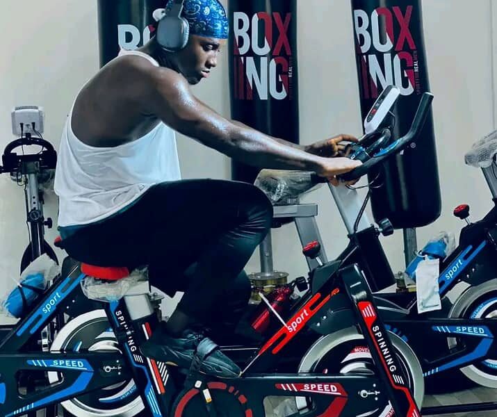 VENTE DE MACHINES DE SPORTS