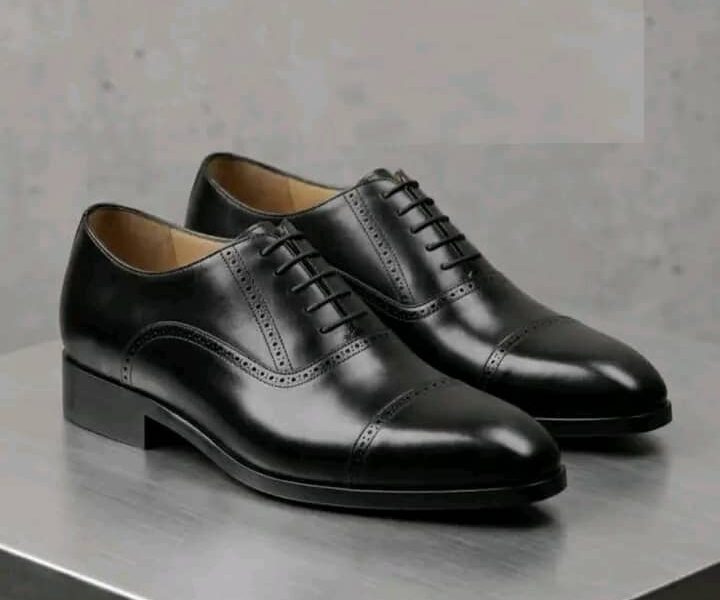 VENTE DE CHAUSSURES