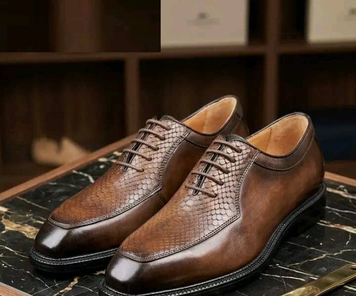 VENTE DE CHAUSSURES