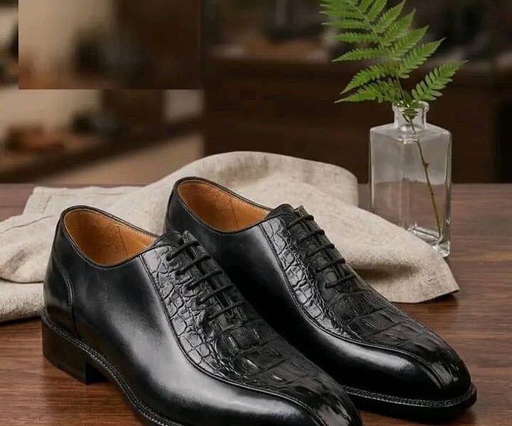VENTE DE CHAUSSURES