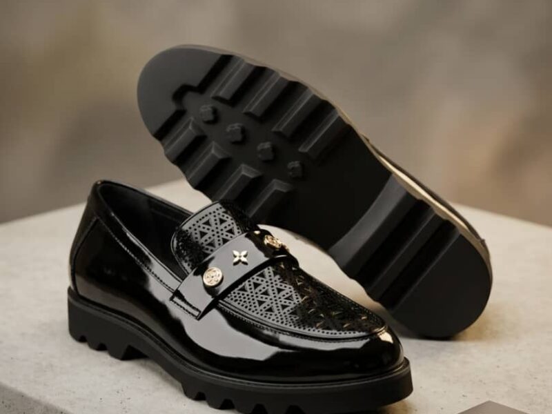 VENTE DE CHAUSSURES