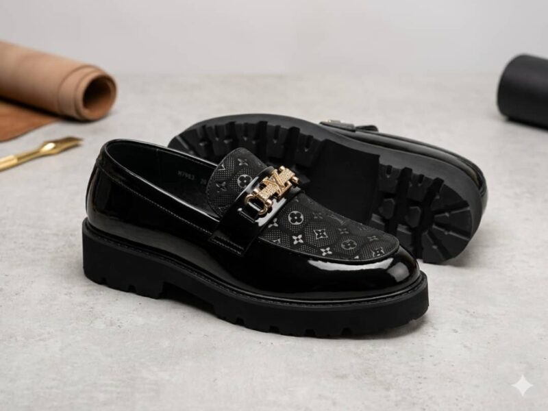 VENTE DE CHAUSSURES