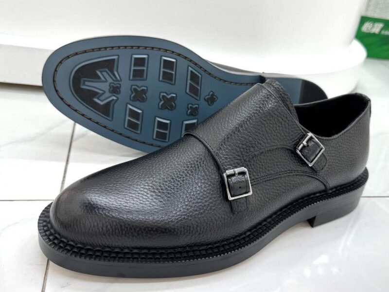 VENTE DE CHAUSSURES