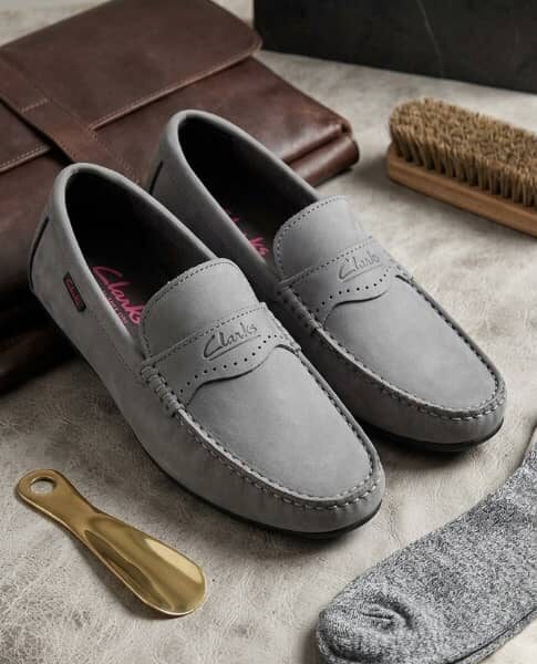VENTE DE CHAUSSURES