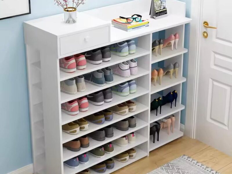 Vente d'étagère chaussures, Habilles et Sacs.
