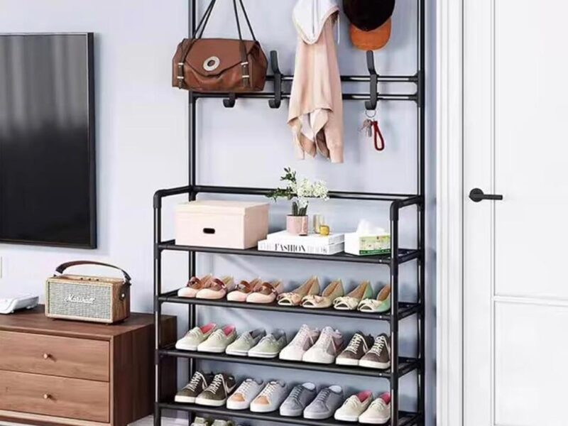 Vente d'étagère chaussures, Habilles et Sacs.