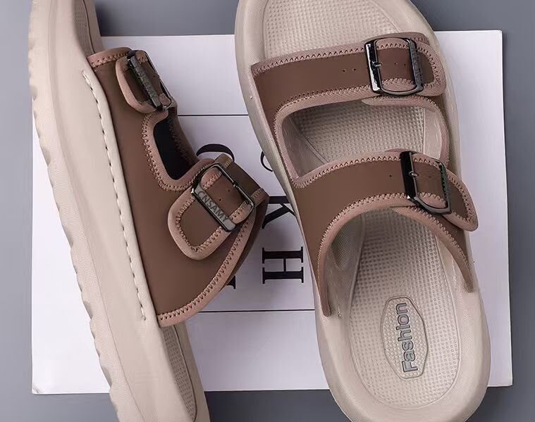 VENTE DE CHAUSSURES