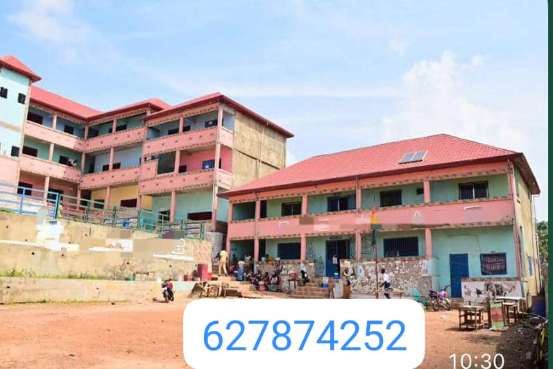 ECOLE A LOUER