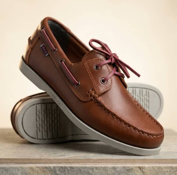 VENTE DE CHAUSSURES